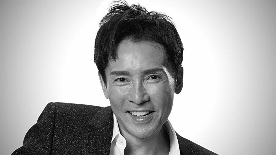 【画像】郷ひろみの子供(双子)写真!年齢8歳で青学初等部の2年生